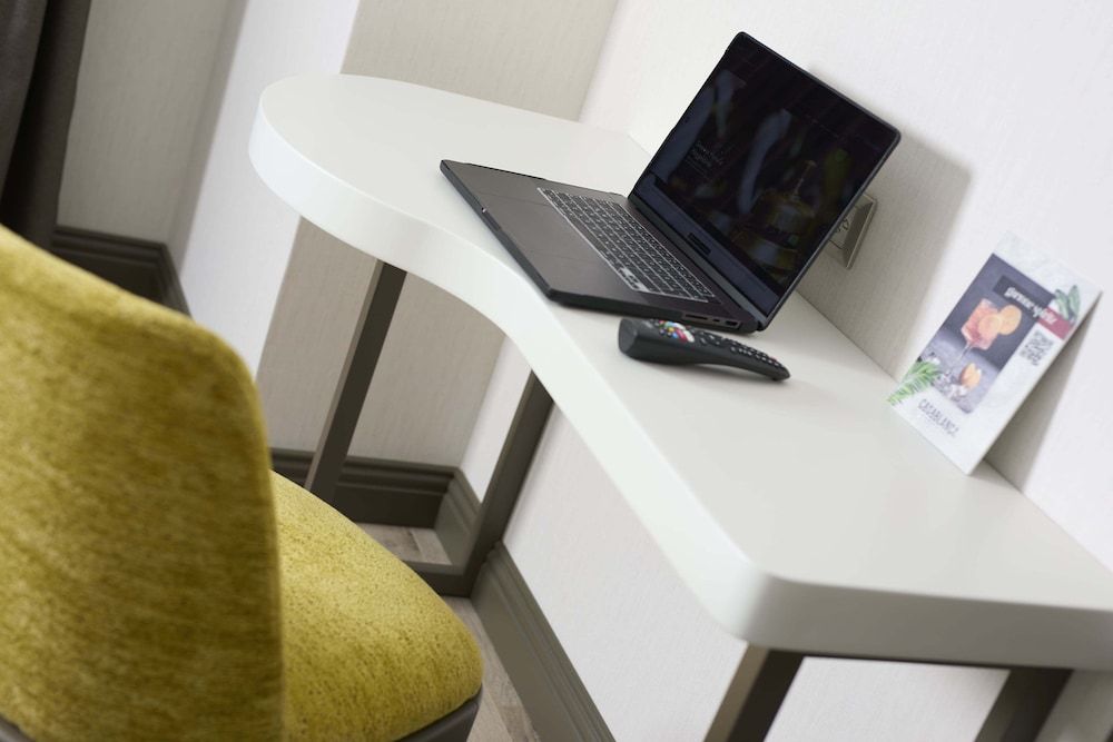 Sinema Hotel Standard Double Room 8