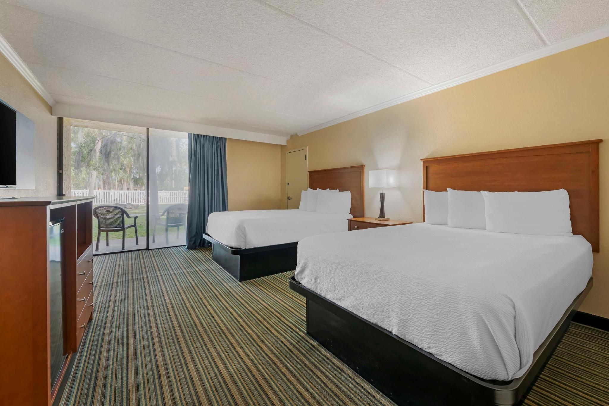 2 Double Beds, Nonsmoking, Balcony