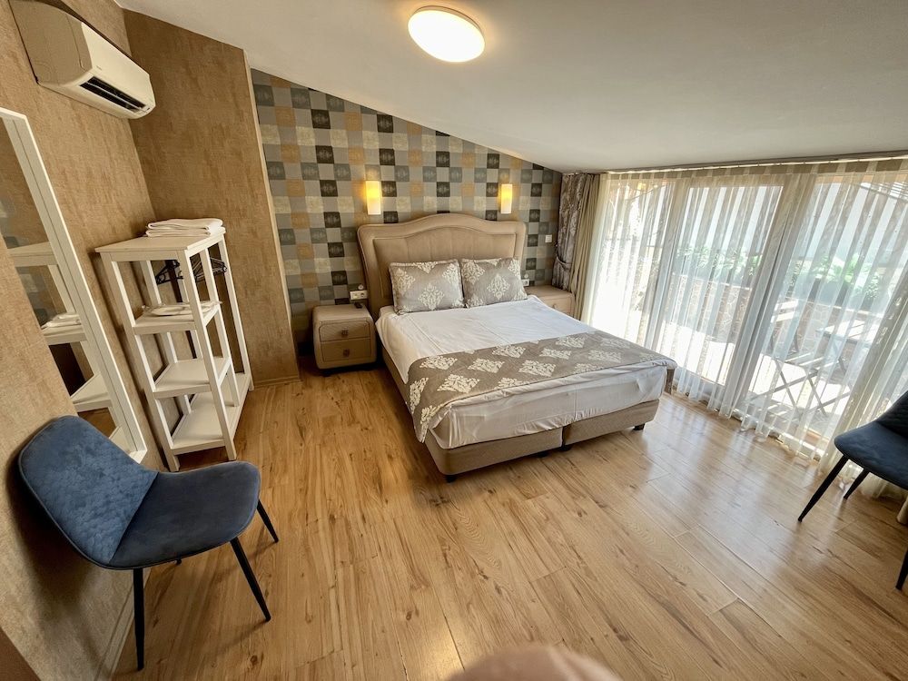 Meydan Suites Double Room, Balcony 9