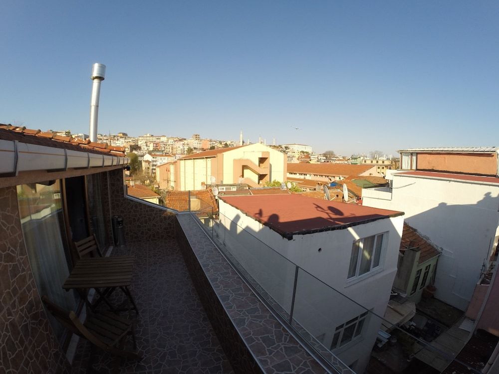 Meydan Suites Double Room, Balcony 18