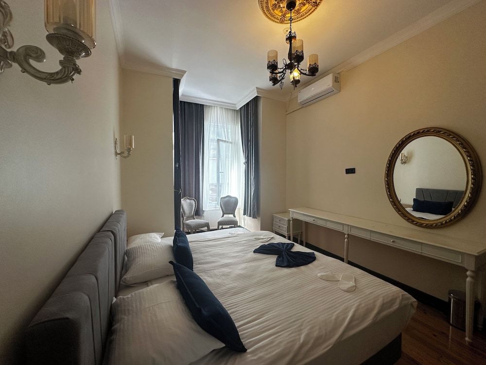 undefined Tepe Palas Hotel Taksim