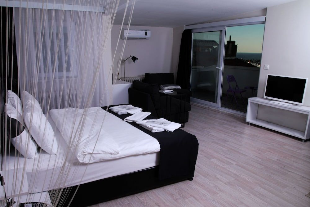 undefined My Home Garden 9