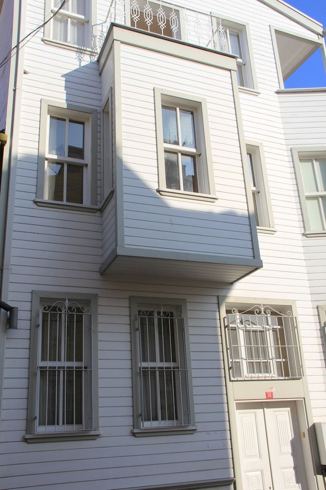 undefined Jasmine Apartment 7