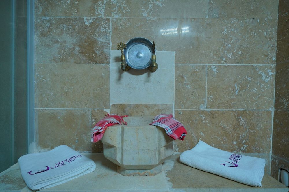 Holiday Cave Hotel Double Cave Room 24