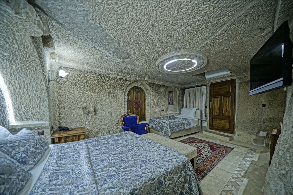 Holiday Cave Hotel Double Cave Room 40