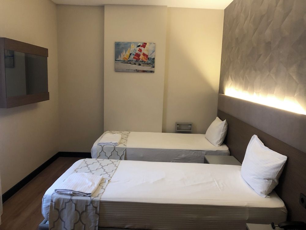 undefined Niconya Port Suite&Hotel
