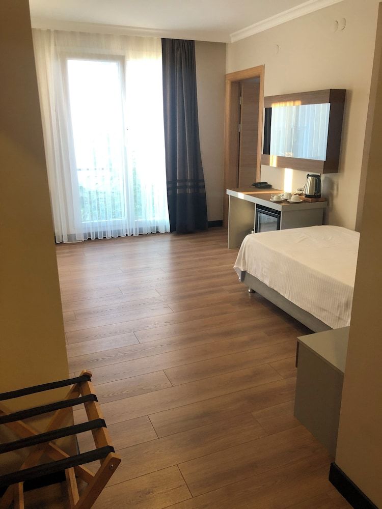 undefined Niconya Port Suite&Hotel 4