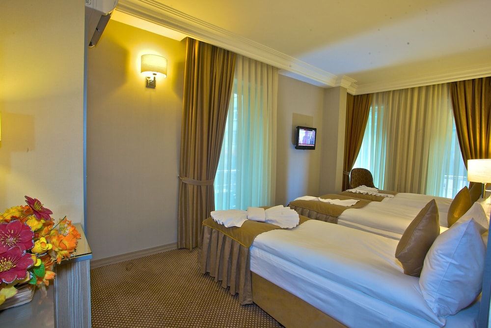 Laleli Emin Hotel Standard Double Room 4
