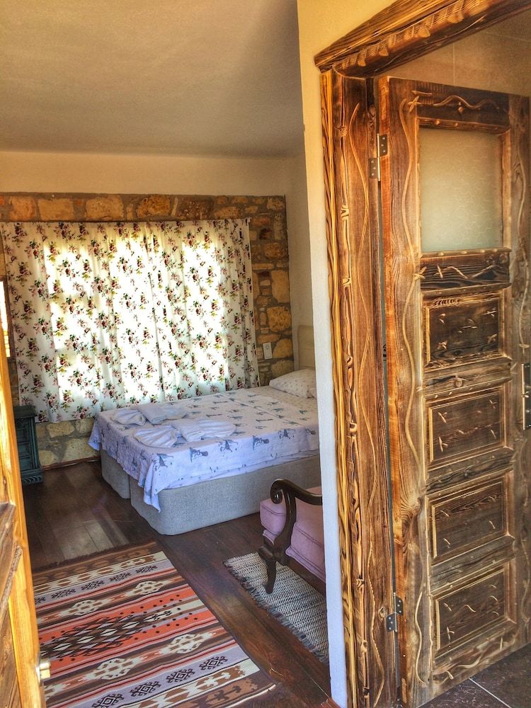 undefined Parmis Boutique House 7