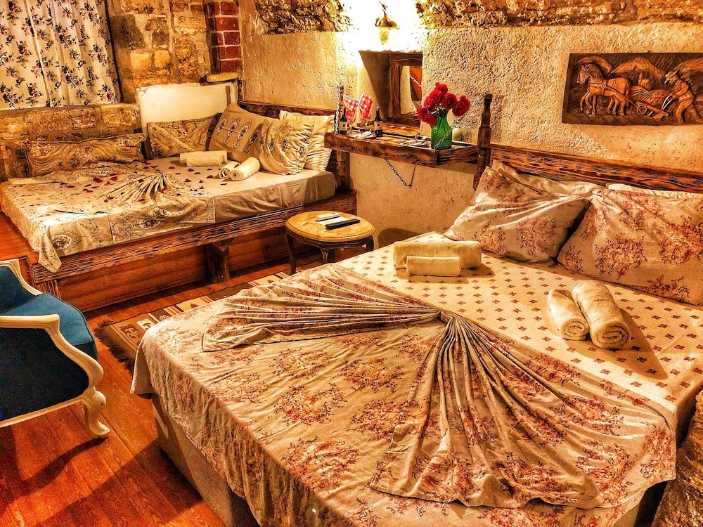 Parmis Boutique House Deluxe Quadruple Room 21