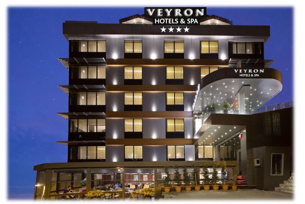 undefined Veyron Hotels & Spa 3