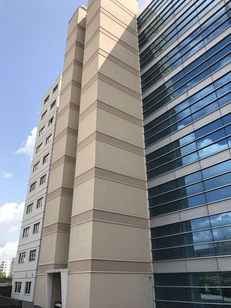 undefined Arma Apartments 9