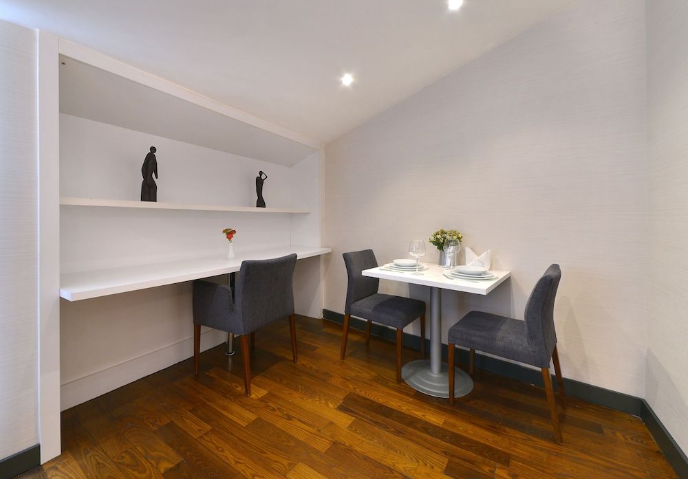 undefined Nish İstanbul Suites