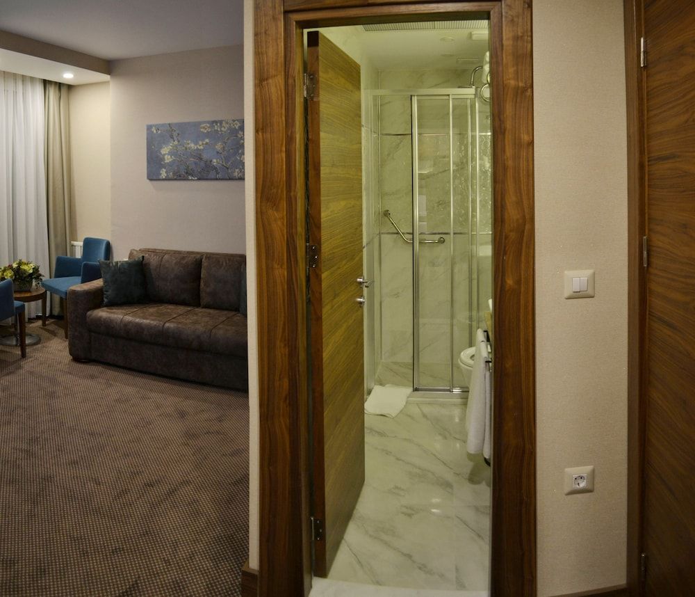 Guler Park Hotel Deluxe Suite, 2 Bedrooms 15