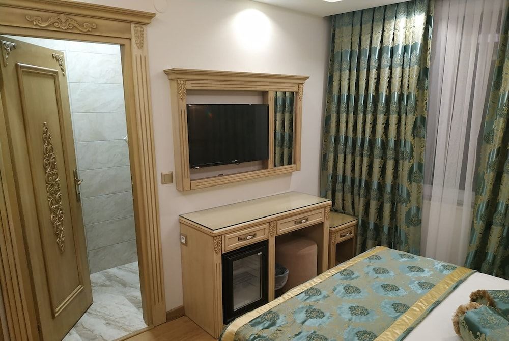 Apple Tree Hotel Economy Double Room 6