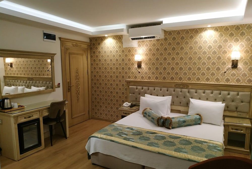 undefined Apple Tree Hotel 2