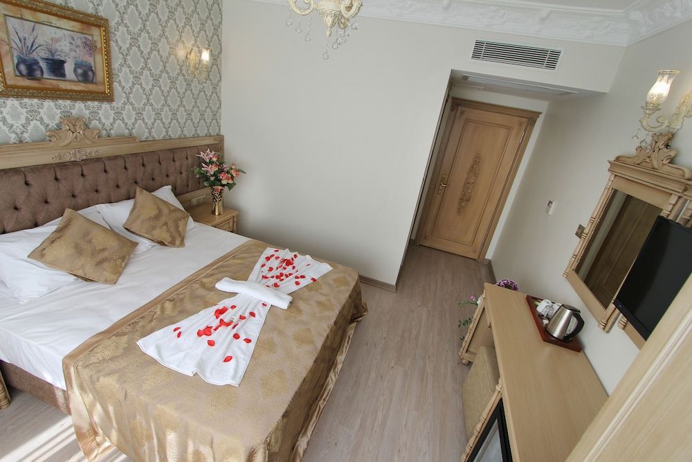Apple Tree Hotel Standard Double or Twin Room 5