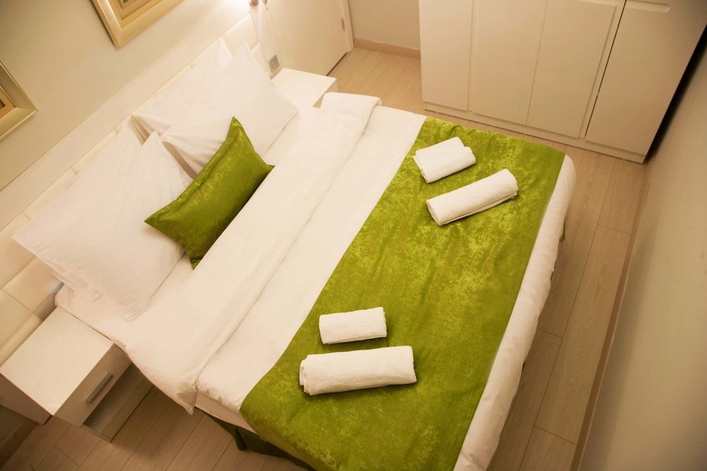 Premium Residence Taksim Square Standard Suite, 1 Bedroom 3