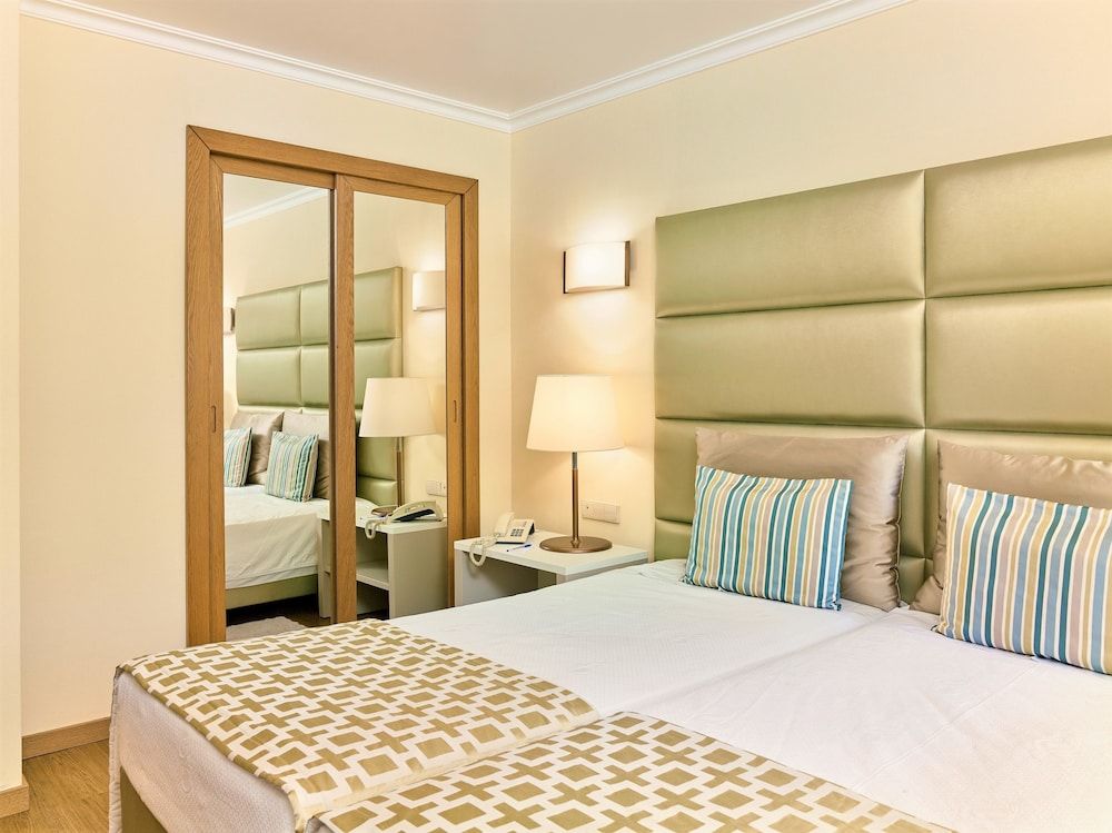 Hotel Baia Grande Deluxe Twin Room 2