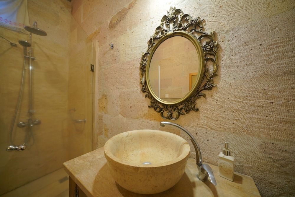 Salkim Cave House Comfort Room, 1 Queen Bed 5