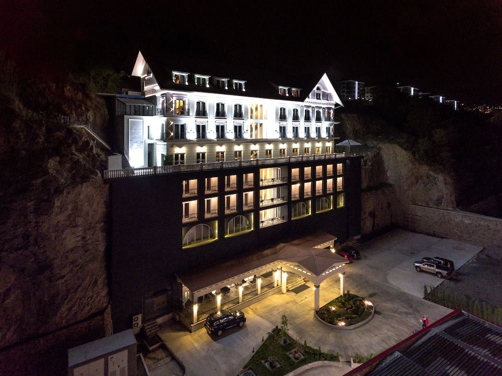 undefined Mell Hotel 9