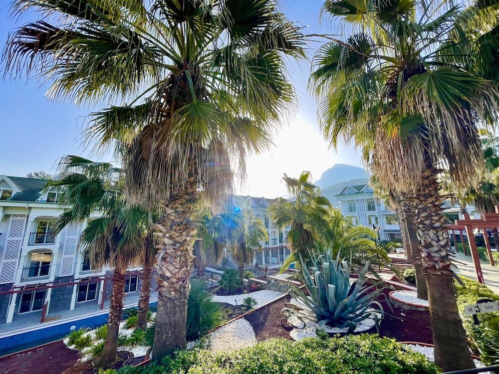 undefined Green Forest Holiday Village 8