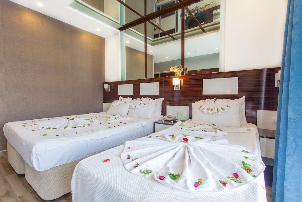 Pamukkale Termal Ece Otel Deluxe Room, Balcony 3