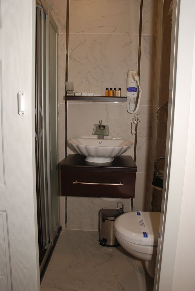 Mavi Inci Park Otel Economy Room 4