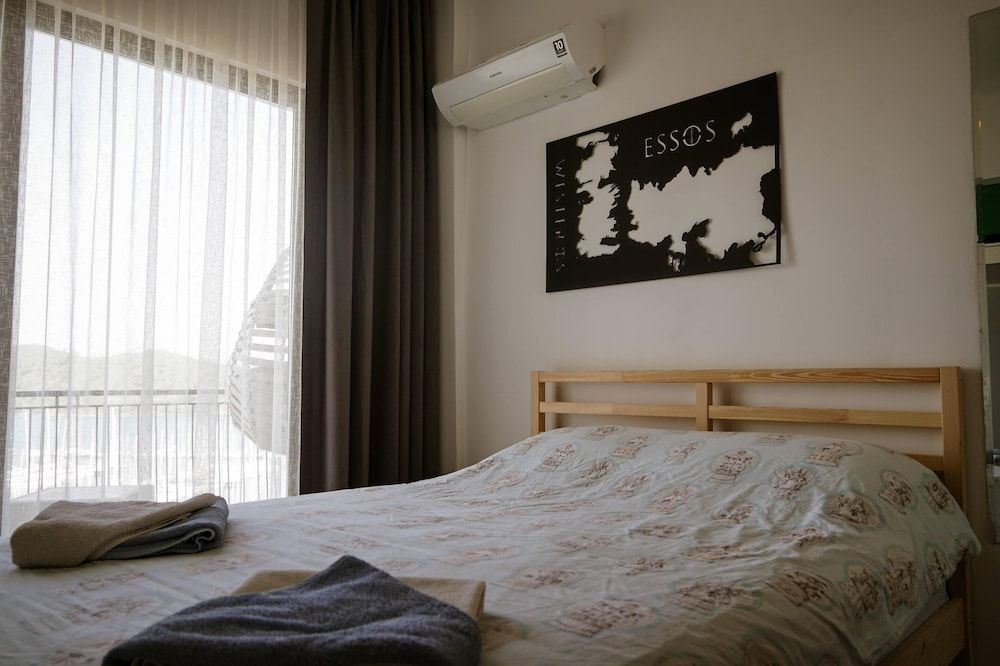 El Camino Hostel & Pub Comfort Double Room, 1 Double Bed, Non Smoking, Sea View 3