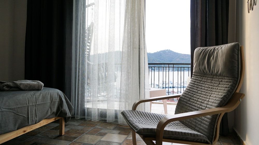 El Camino Hostel & Pub Comfort Double Room, 1 Double Bed, Non Smoking, Sea View 6