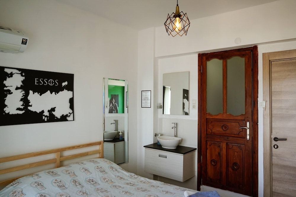 El Camino Hostel & Pub Comfort Double Room, 1 Double Bed, Non Smoking, Sea View 5