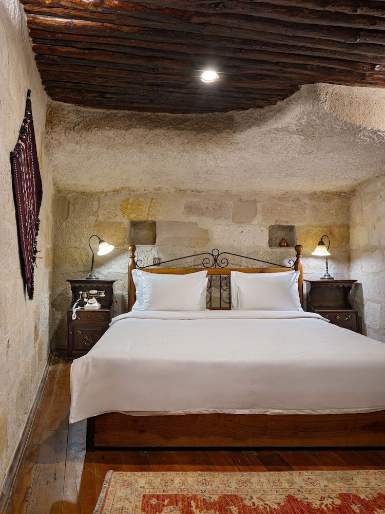 Honeymoon Room