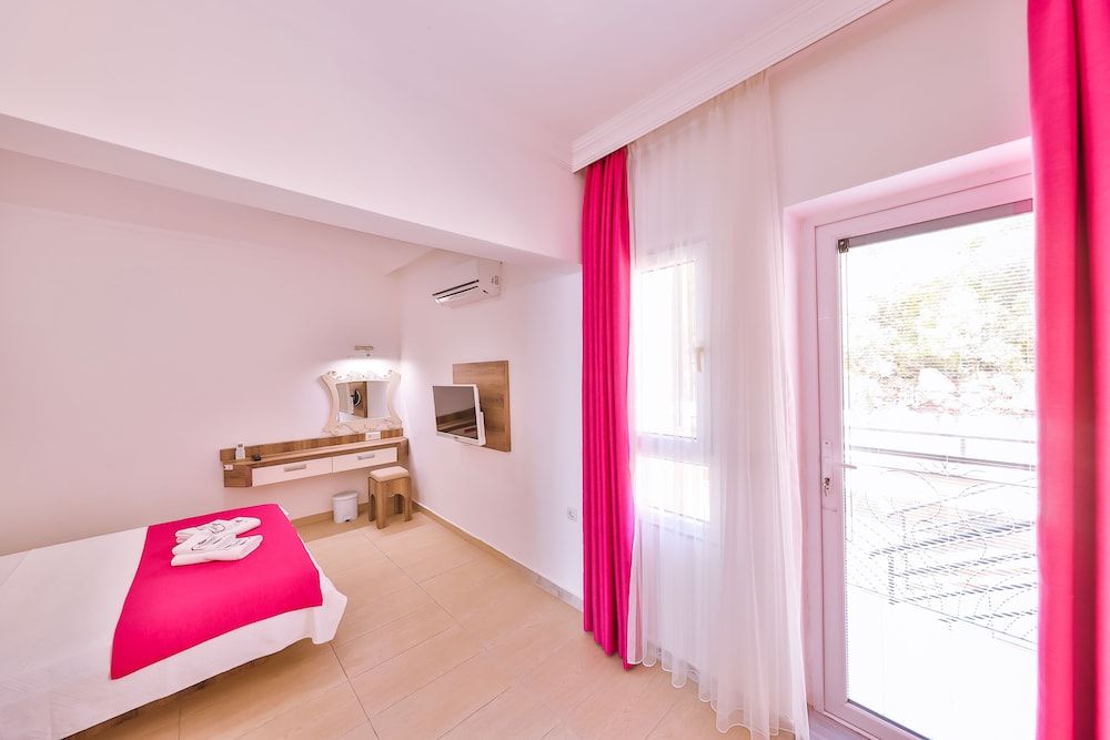 Double Room, Balcony, Garden View