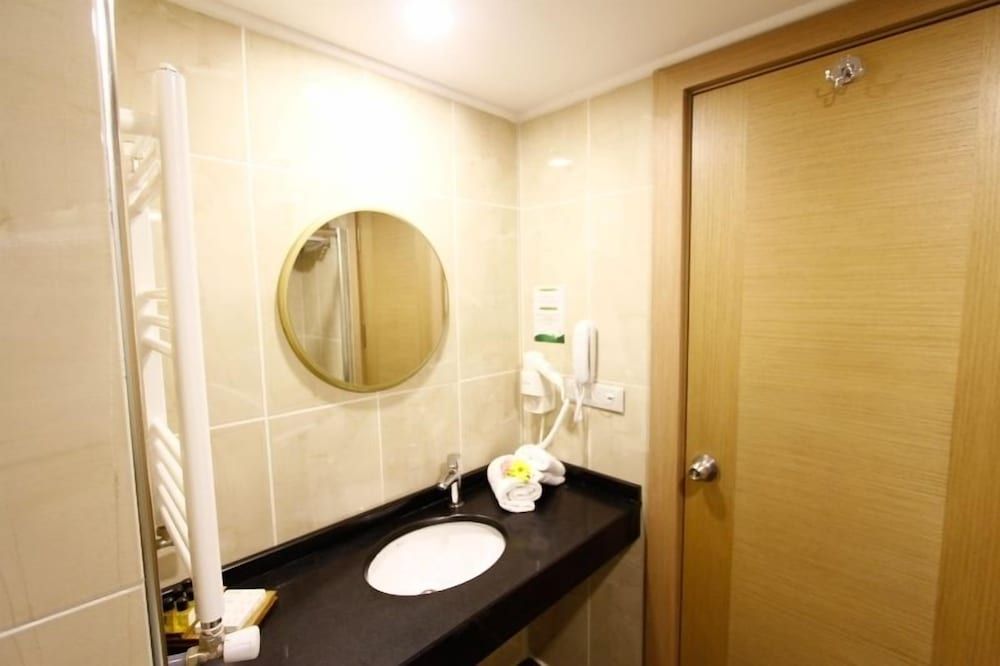 Soylu Hotel Standard Single Room 8
