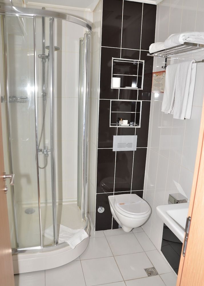 Grand Öztürk Otel Twin Room 4