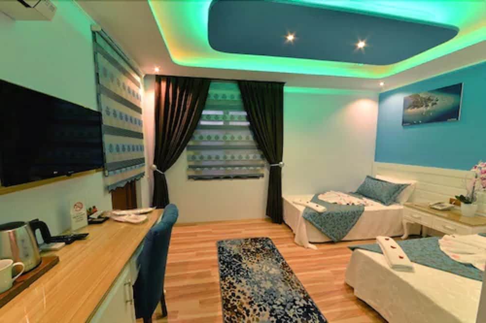 Kayi Hotel Twin Room 3