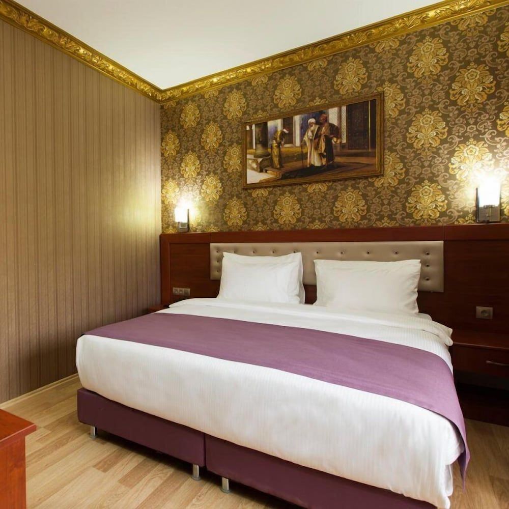 Alrazi Hotel Standard Room 6