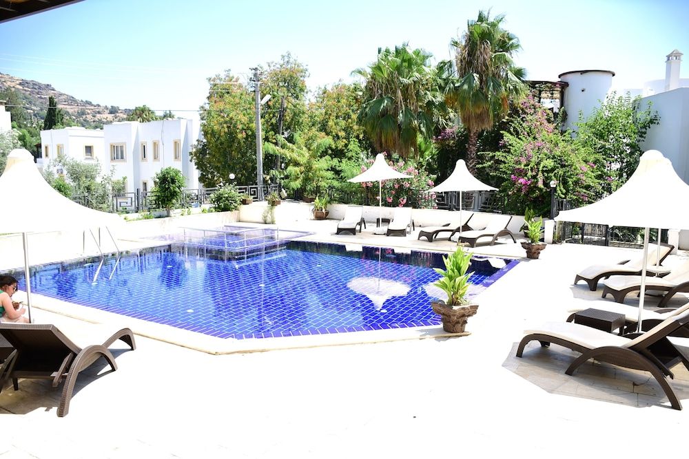 undefined Le Chance Hotel & Spa 3