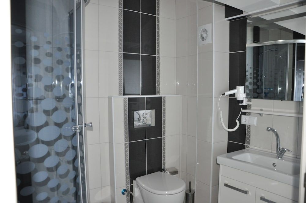 Hotel Iscen Standard Twin Room 3