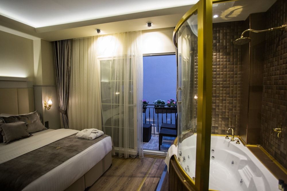 undefined Bonne Sante Hotel 3