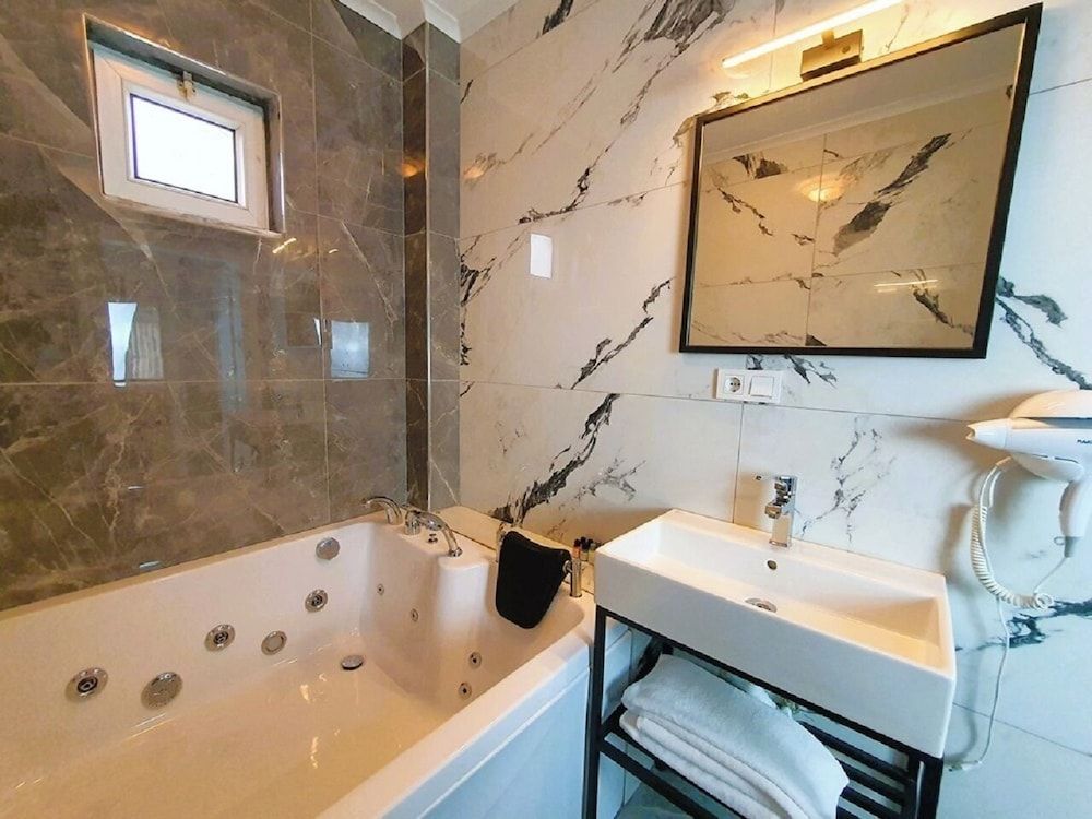 Sapanca Aqua Wellness Spa Hotel Family Villa 5