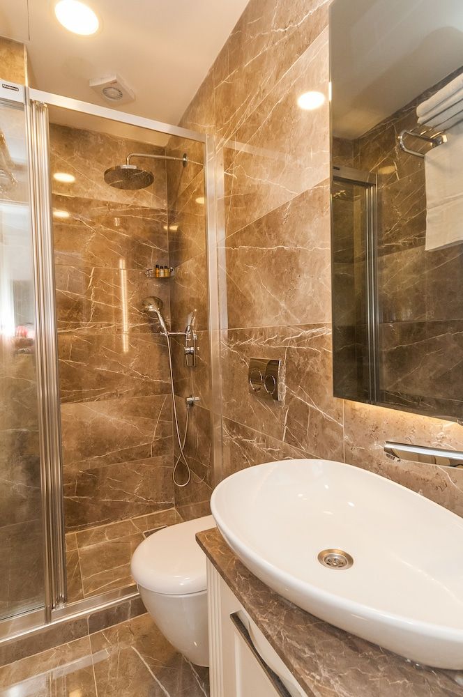 Park Grazza Hotel Standard Double Room, Lanai, City View 11