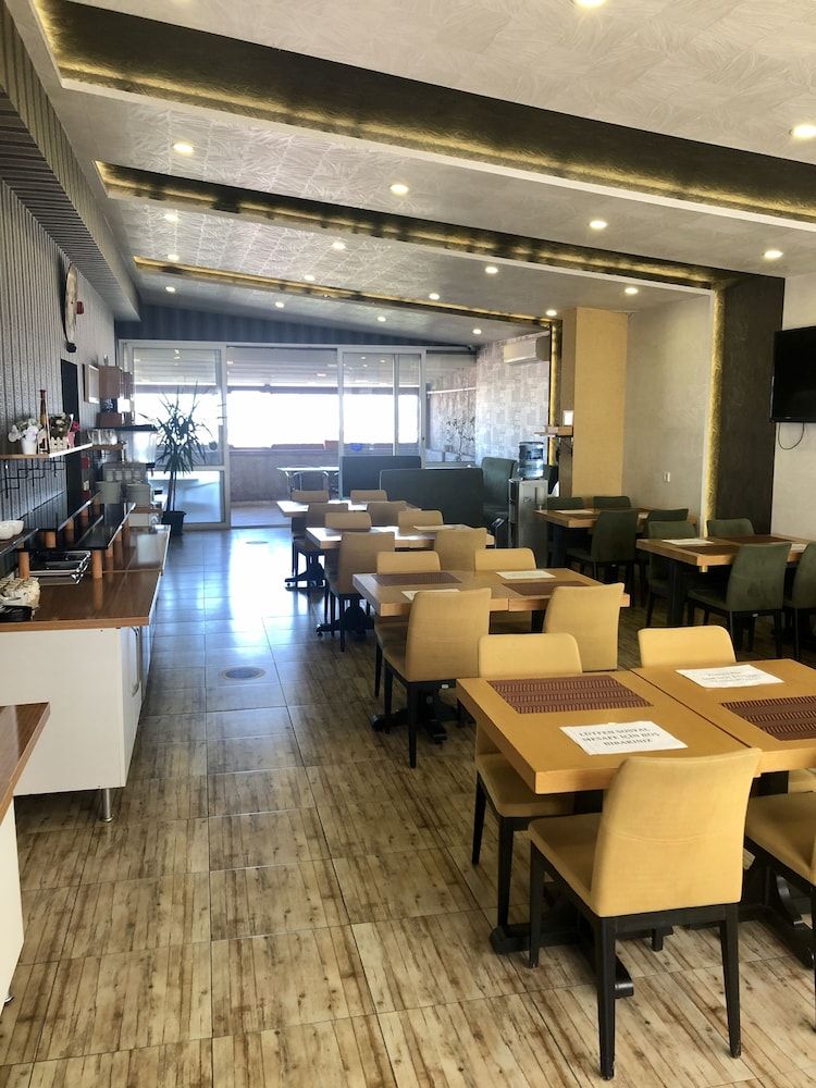 undefined Era Palace Hotel 8