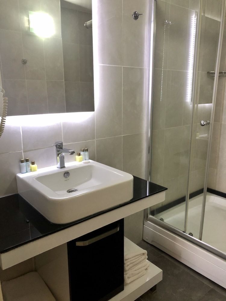 Era Palace Hotel Superior Triple Room 5