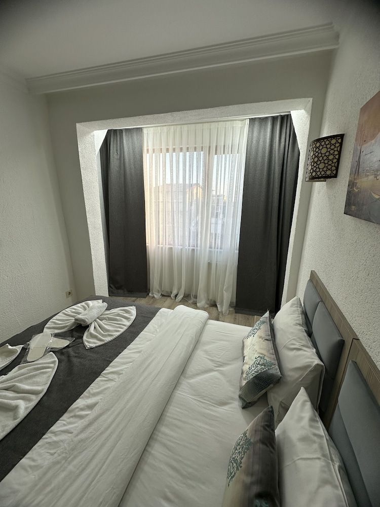 Big Orange Hotel Old City Double Room 8