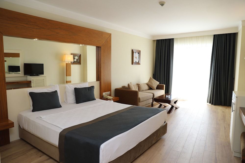 undefined Meder Resort Hotel 4