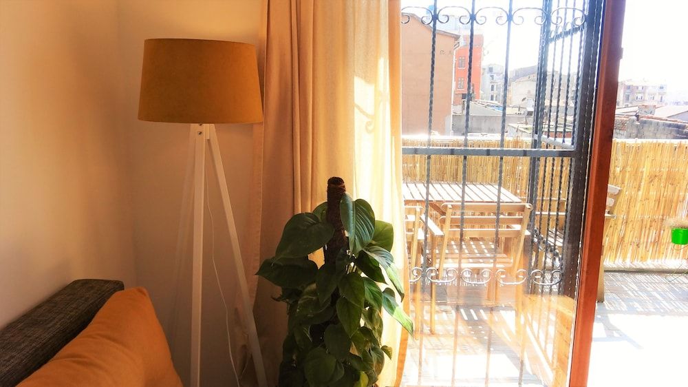 Kunterbunt Aparts Istanbul Apartment, 3 Bedrooms, Terrace 11