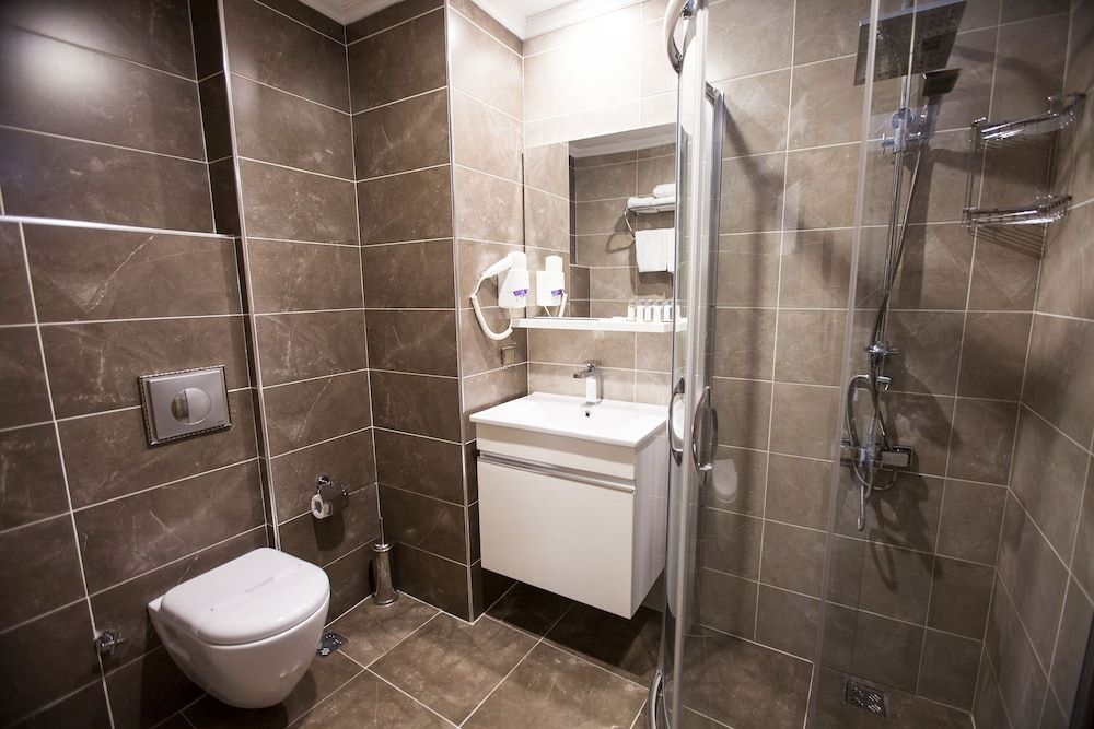 The Rise Aron Business Hotel Merter Standard Double Room, City View 7