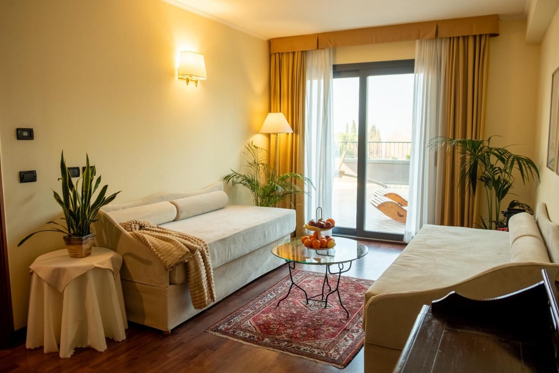 Suite with Lake View