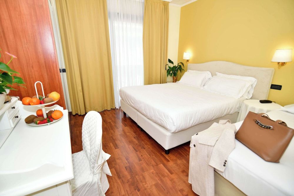 Comfort Triple Room